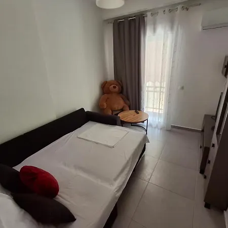 Iris Apartment