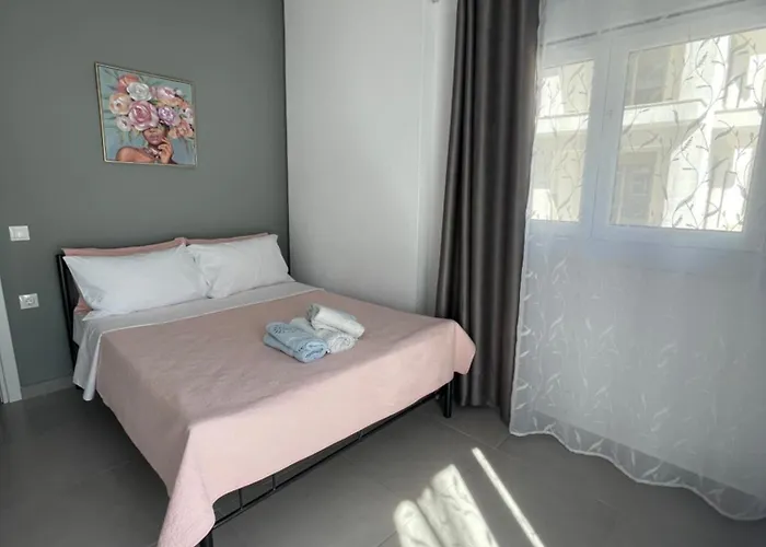 Iris Апартаменты *